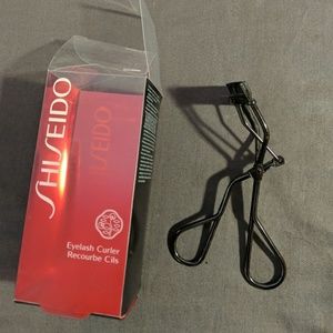 Shiseido Eyelash Curler